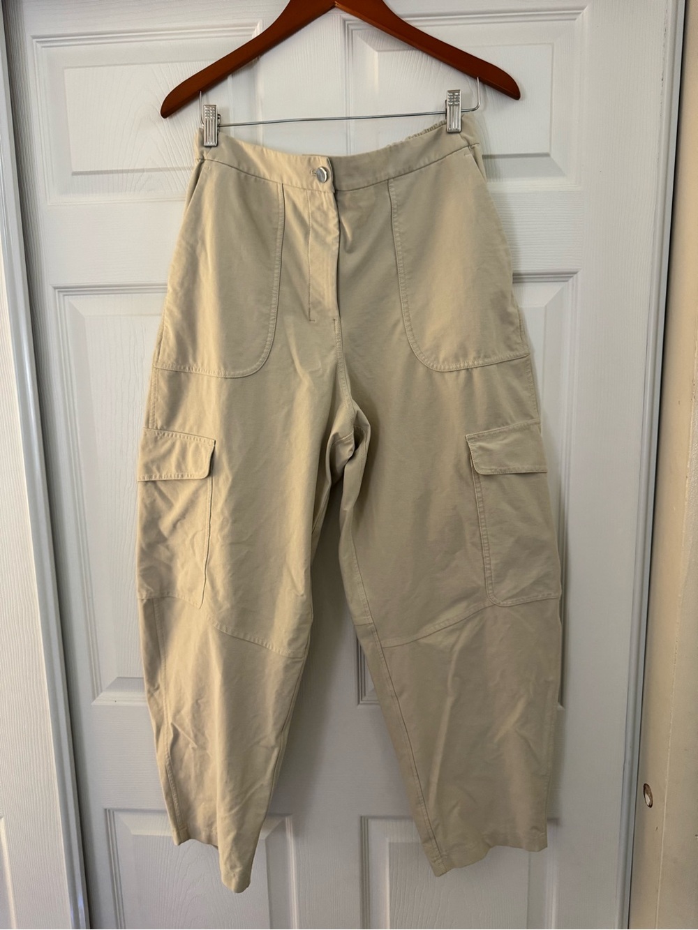 Lululemon Beige Barrel Leg Cargo Pants Size 30 Utility